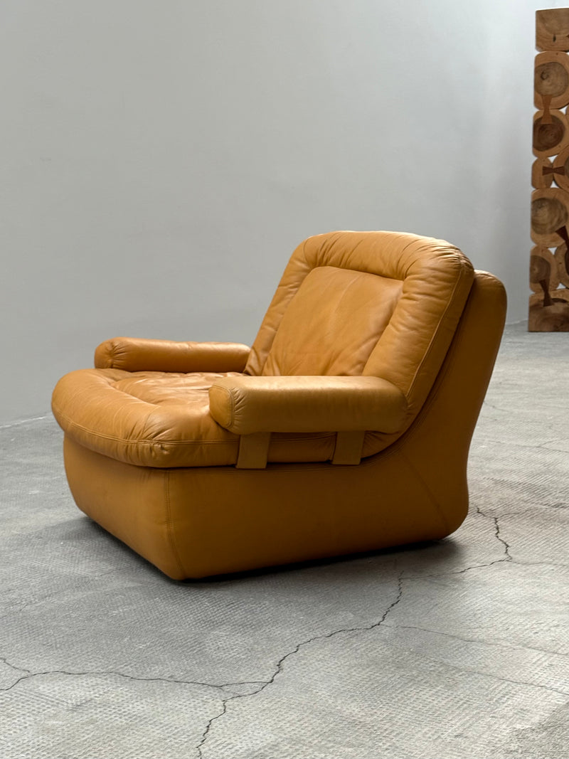 DREIPUNKT MODULAR SECTIONAL SOFA ARMCHAIRS LEATHER YELLOW, GERMANY 1970s