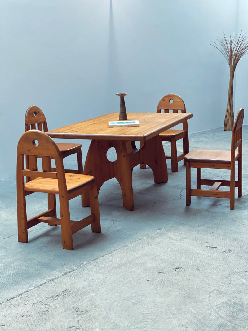 WASA DINING TABLE & 4 CHAIRS SOLID PINE BRUTALIST, GERMANY 1980S