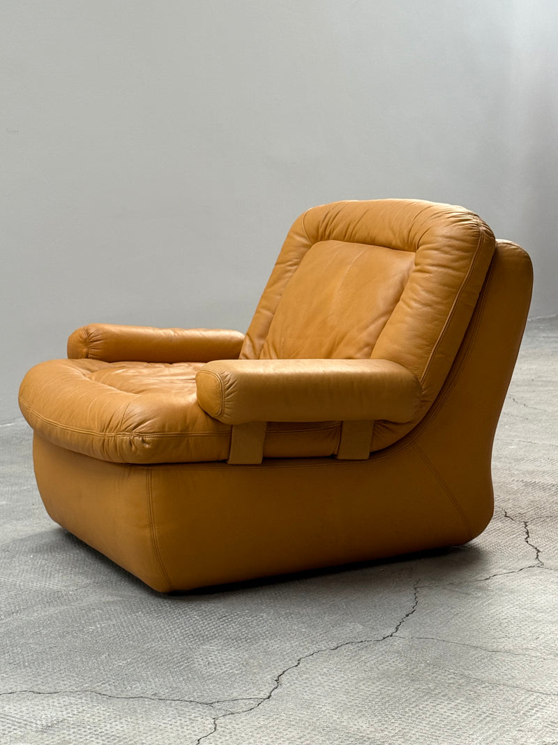 DREIPUNKT MODULAR SECTIONAL SOFA ARMCHAIRS LEATHER YELLOW, GERMANY 1970s