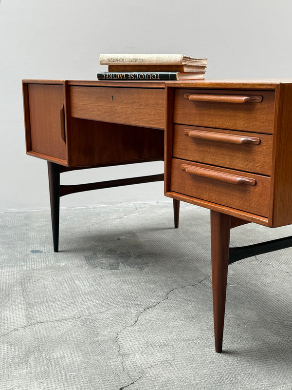 HEINRICH RIESTENPATT RT200 DESK TEAK WOOD, GERMANY 1960s