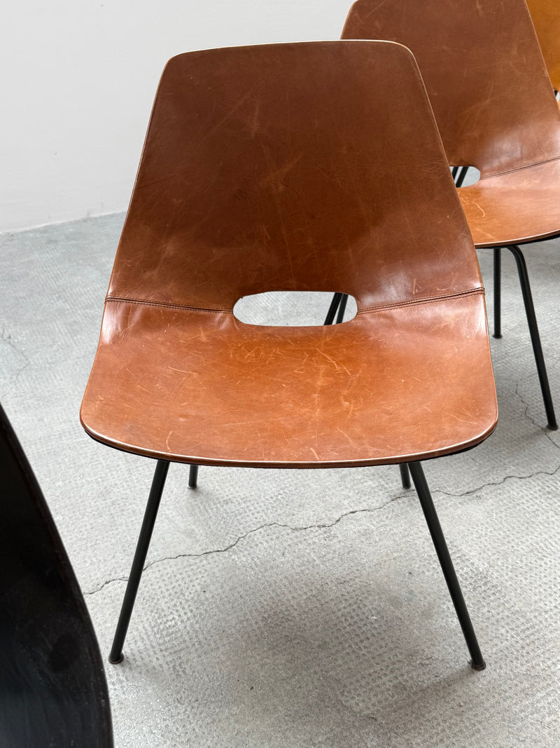 SET OF 5 PIERRE GUARICHE „TONNEAU“ CHAIRS LEATHER, FRANCE