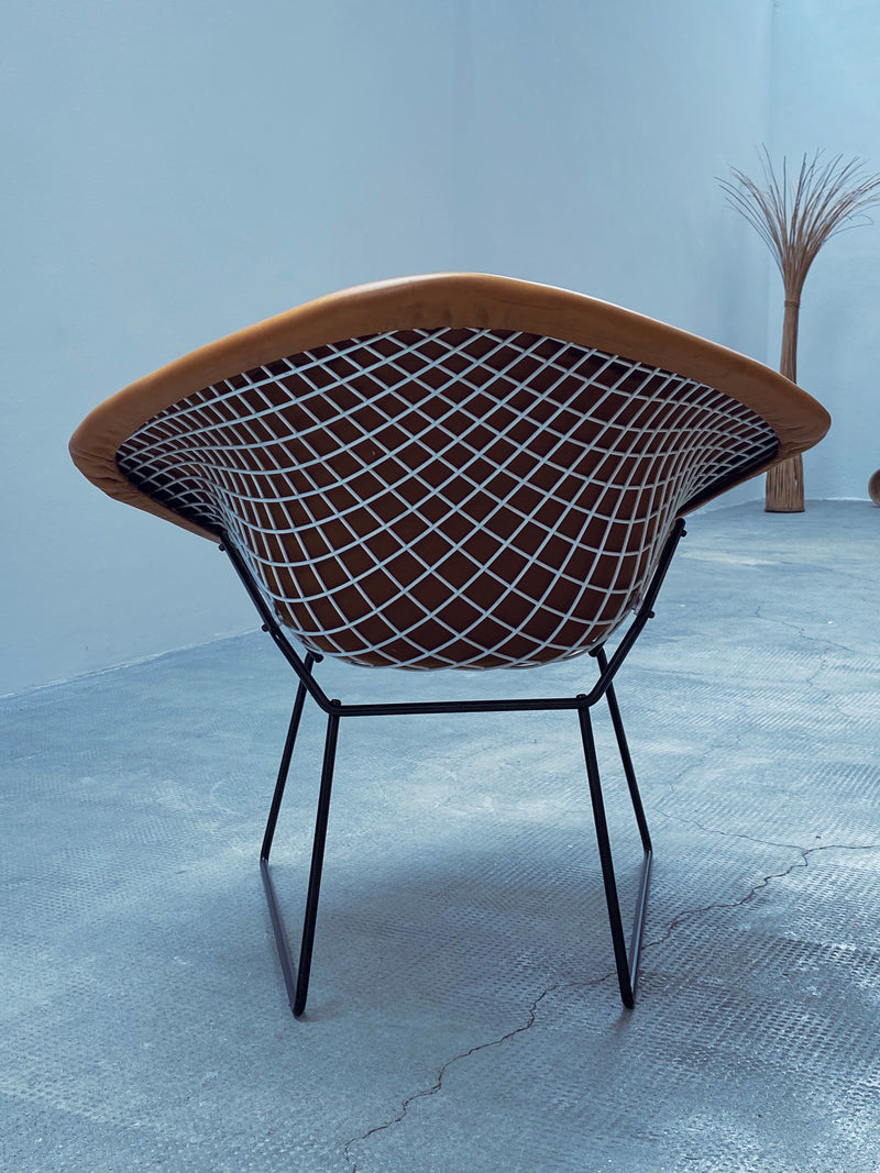 Harry Bertoia für Knoll International „Diamond Chair“ mit cognacfarbenem Lederbezug 1960er Jahre