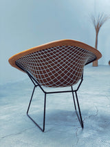 Harry Bertoia für Knoll International „Diamond Chair“ mit cognacfarbenem Lederbezug 1960er Jahre