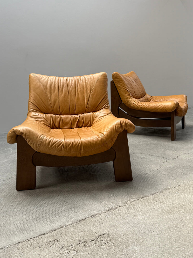 MAISON REGAIN LEATHER OAK ARMCHAIRS & SOFA, FRANCE 1970s