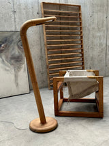 SCANDINAVIAN FLOOR LAMP SOLID PINE WOOD IM THE MANNER OF RAINER DAUMILLER, DENMARK 1970s