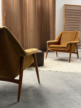 WILHELM KNOLL FOR CASSINA „MODEL 854“ ARMCHAIRS GOLDEN CORDUROY, ITALY 1950s