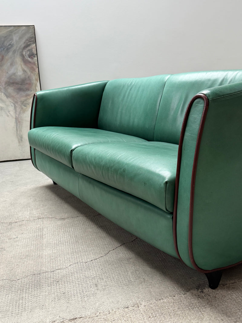DE SEDE GREEN LEATHER ART DECO ROCKABILLY SOFA, SWITZERLAND 1970s