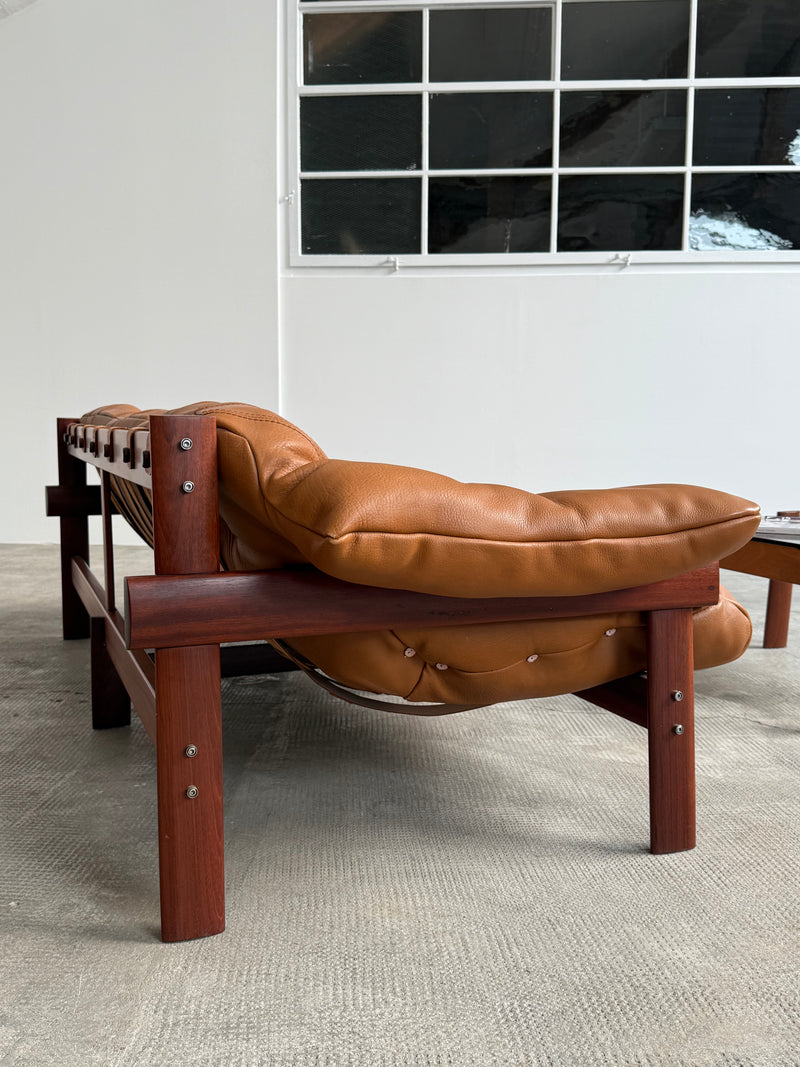 Percival Lafer MP-41 Set Sofa Sessel Ottoman Couchtisch Cognac Leder, Brasilien 1970er Jahre