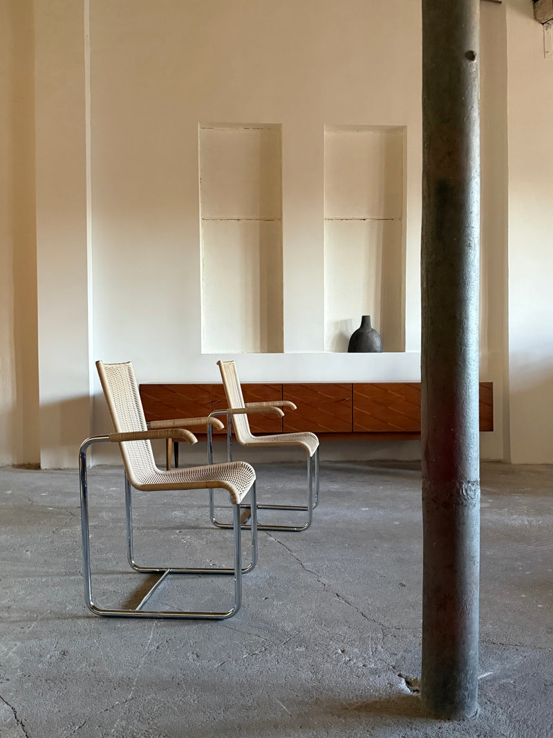 SET OF 2 TECTA D20 RATTAN TUBULAR STEEL CANTILEVER CHAIRS, GERMANY 1980s