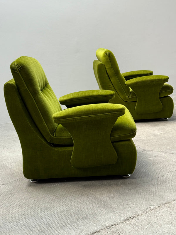 GREEN VELVET FUTURISM SPACE AGE ARMCHAIRS, GERMANY 1970s