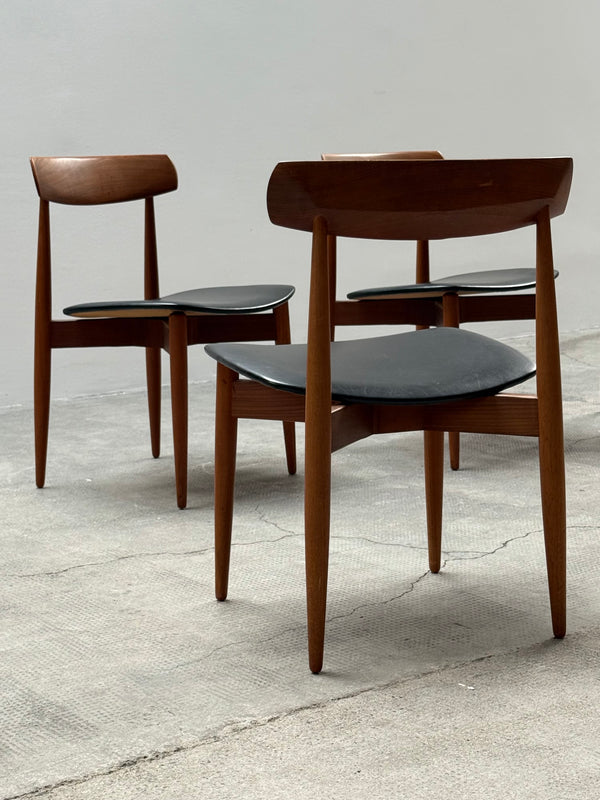 SET OF 4 H.W. KLEIN FOR BRAMIN TEAK WOOD BLACK LEATHER DINING CHAIRS, DENMARK 1960s