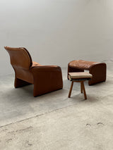 COGNAC LEATHER SEATING GROUP ARMCHAIR SOFA OTTOMAN IM THE STYLE OF DE SEDE, 1980s