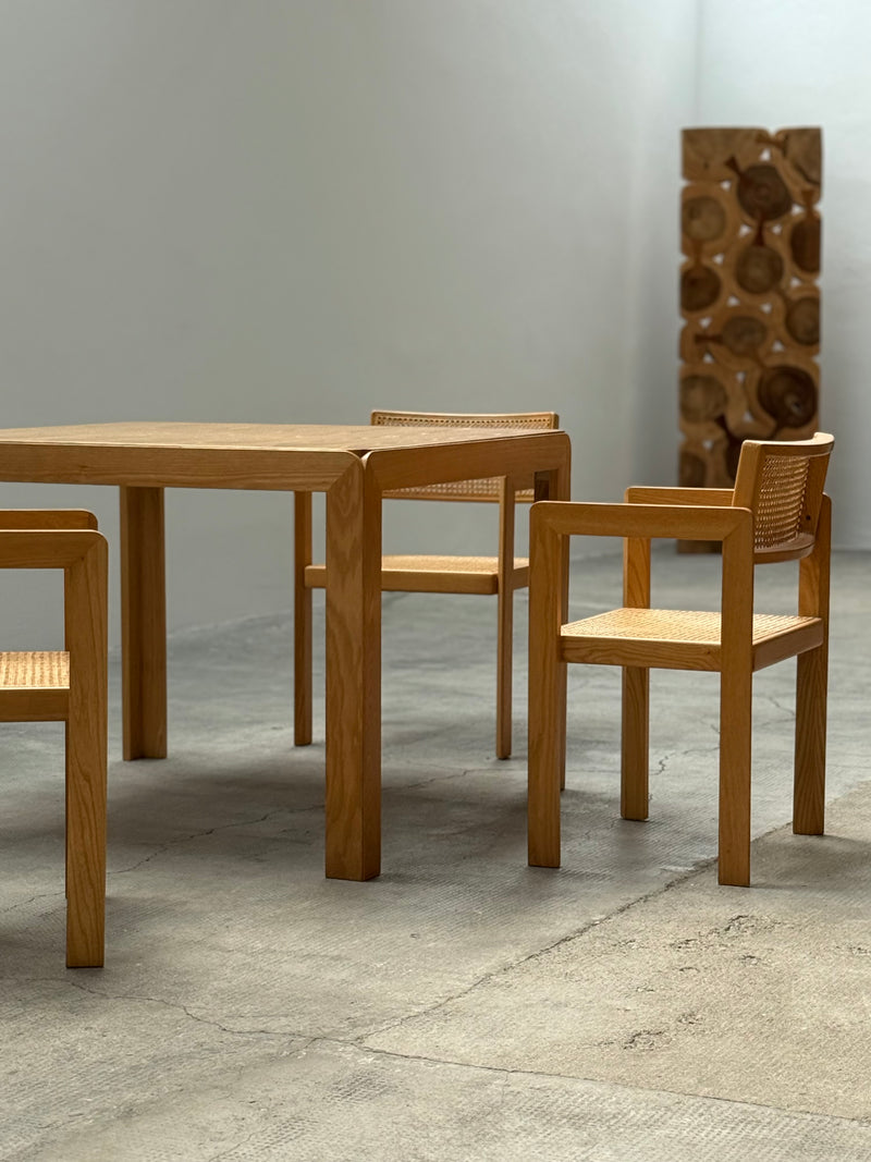DERK JAN DE VRIES FOR MAISA DE SEVESO DINING TABLE & 4 CHAIRS SET ASH WOOD RATTAN, ITALY 1970S