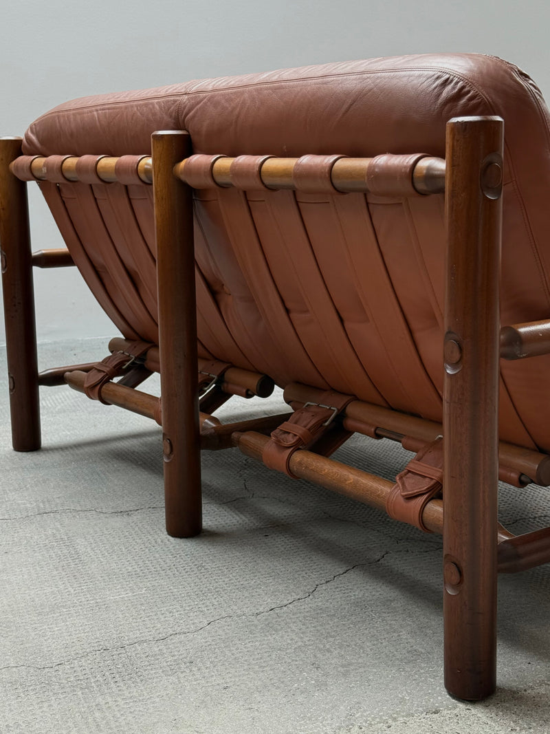 BRAZILIAN 2-SEATER SOFA LEATHER OAK, 1970S