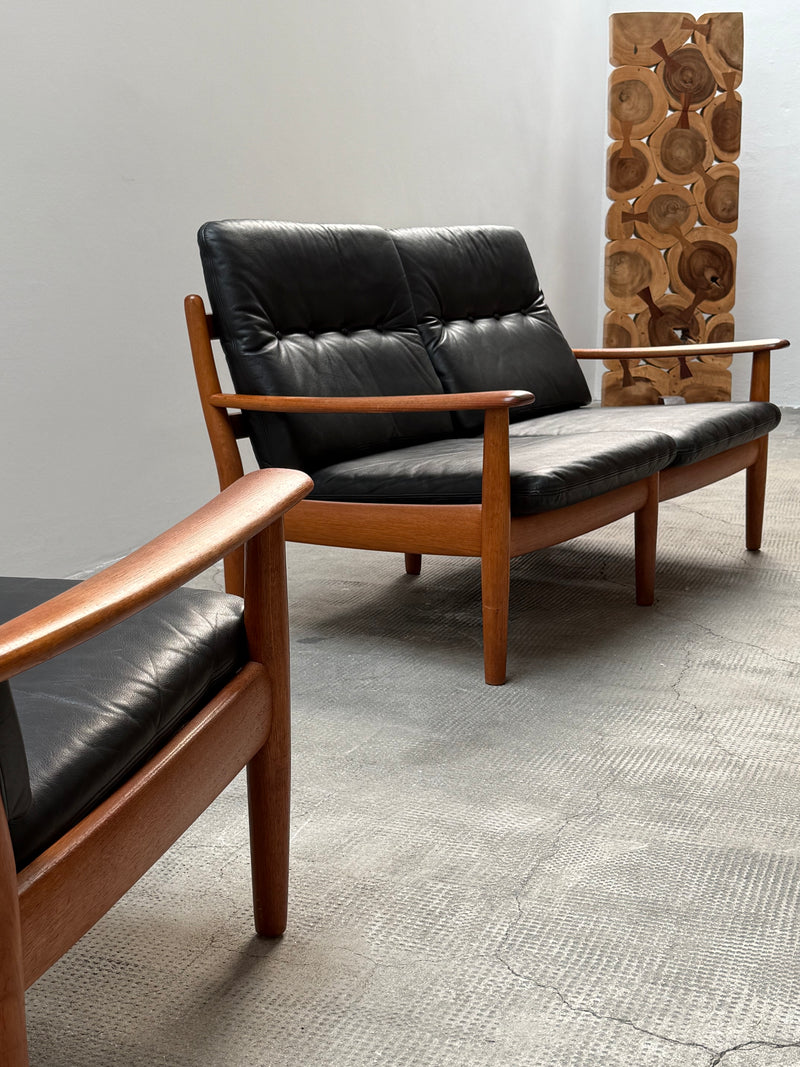 WILHELM KNOLL TEAK WOOD LEATHER BLACK ARMCHAIRS & 2-SEATER SOFA, GERMANY 1960s