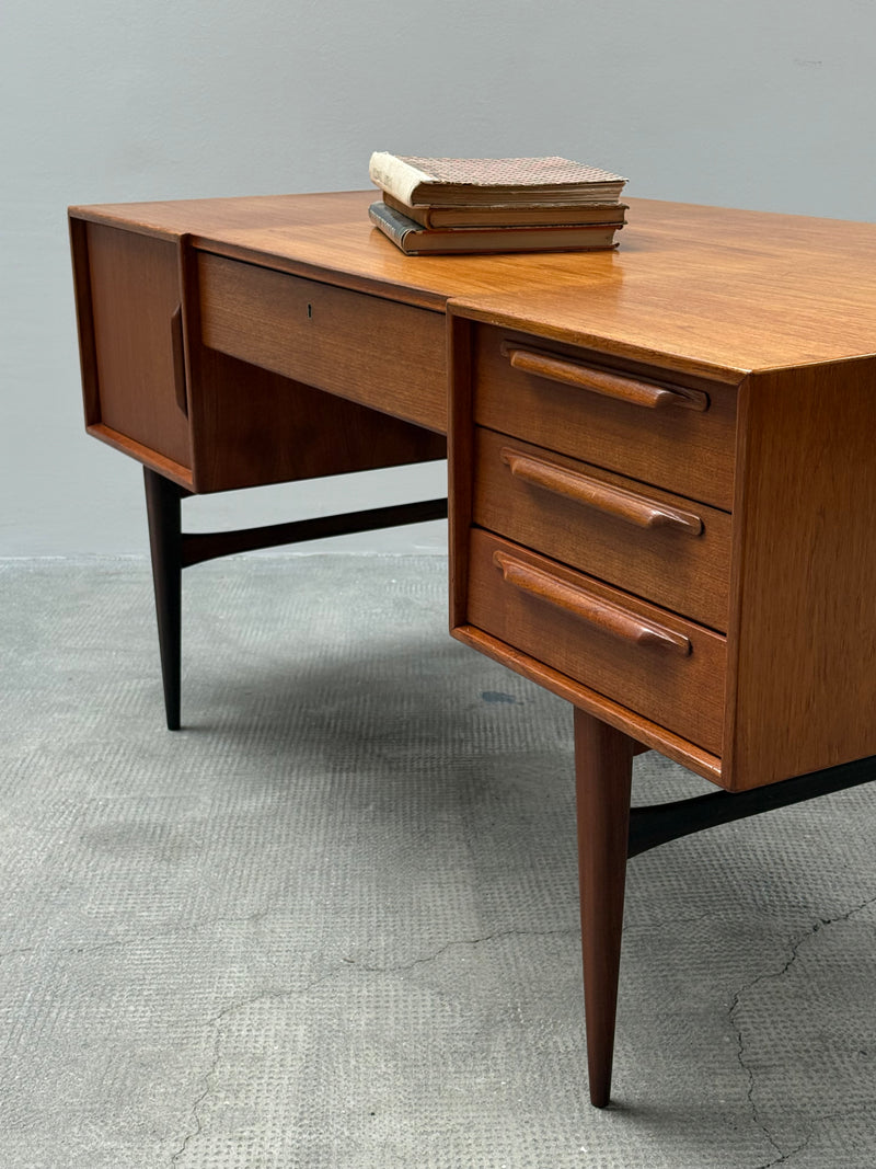 HEINRICH RIESTENPATT RT200 DESK TEAK WOOD, GERMANY 1960s