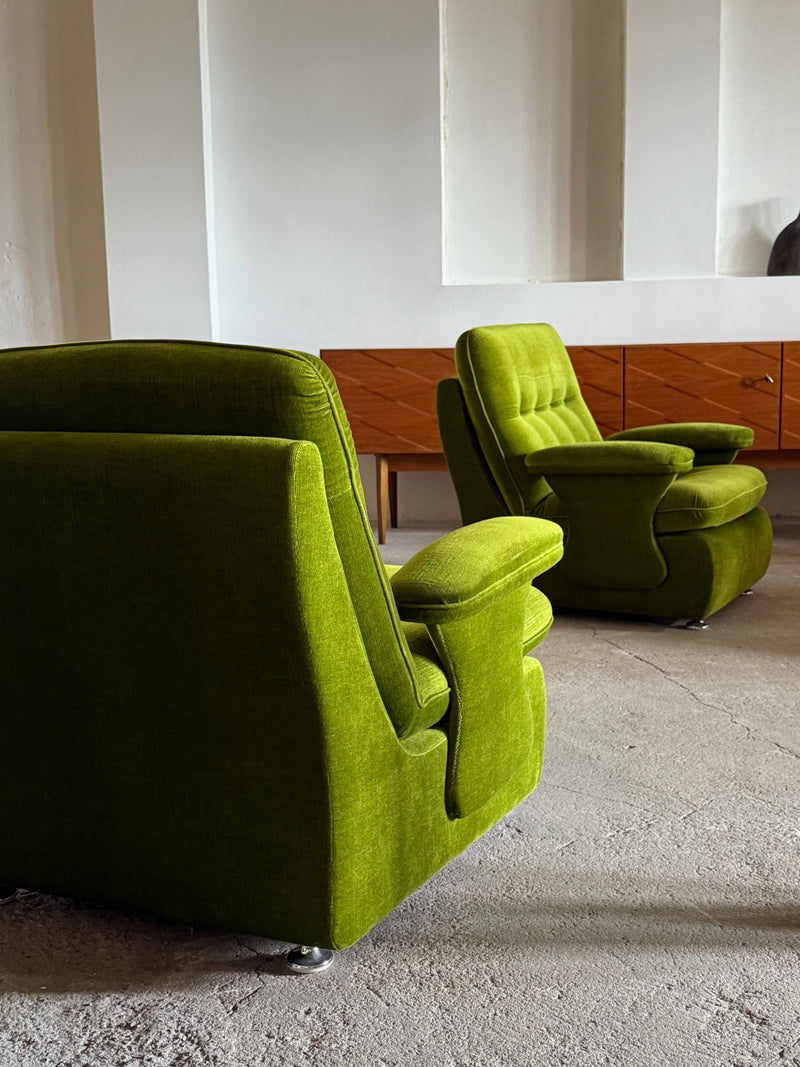 GREEN VELVET FUTURISM SPACE AGE ARMCHAIRS, GERMANY 1970s
