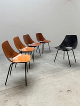 SET OF 5 PIERRE GUARICHE „TONNEAU“ CHAIRS LEATHER, FRANCE