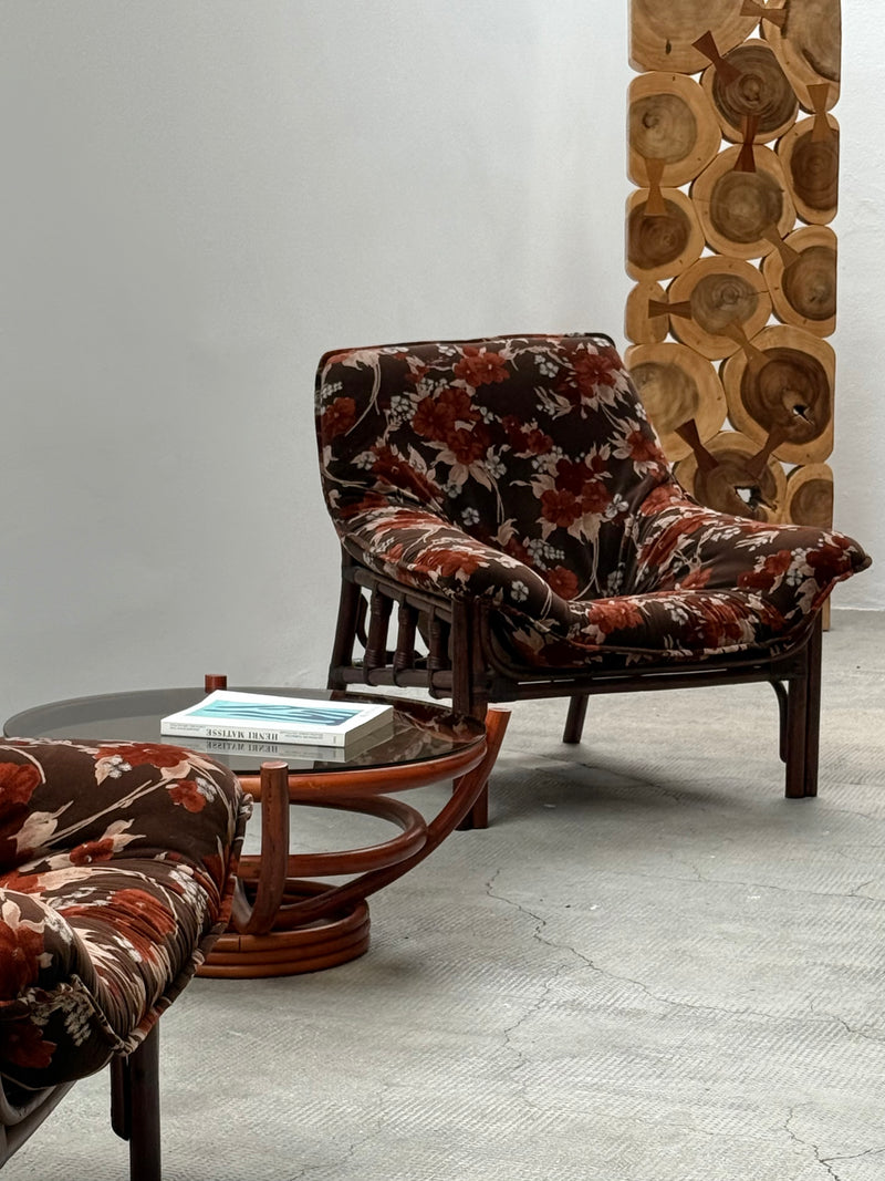 SET OF 2 BAMBOO CHAIRS WITH FLORAL PATTERN & COFFEE TABLE, ITALY 1970s