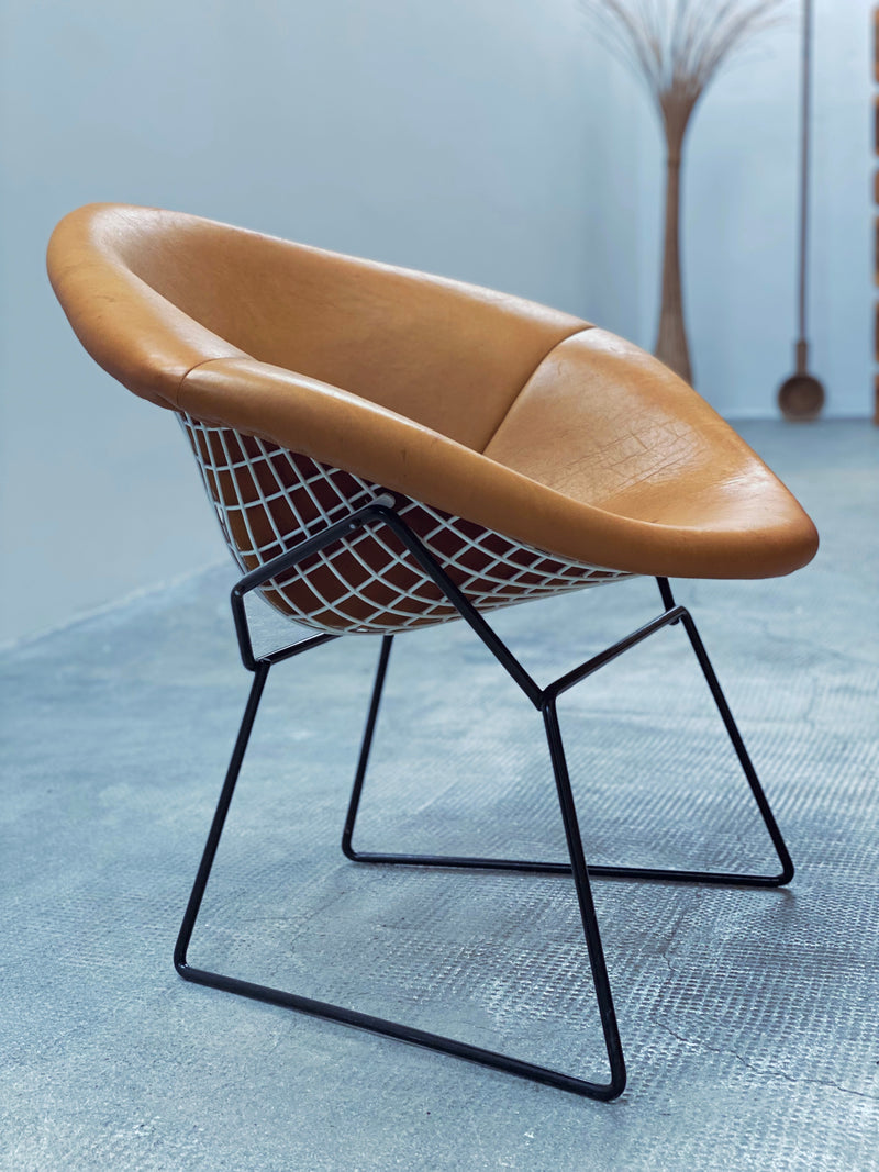 Harry Bertoia für Knoll International „Diamond Chair“ mit cognacfarbenem Lederbezug 1960er Jahre