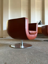 SET OF 2 JEFFREY BERNETT FOR B&B ITALIA „TULIP“ SWIVEL ARMCHAIRS IN LEATHER & STEEL, ITALY 2000s
