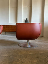 SET OF 2 JEFFREY BERNETT FOR B&B ITALIA „TULIP“ SWIVEL ARMCHAIRS IN LEATHER & STEEL, ITALY 2000s