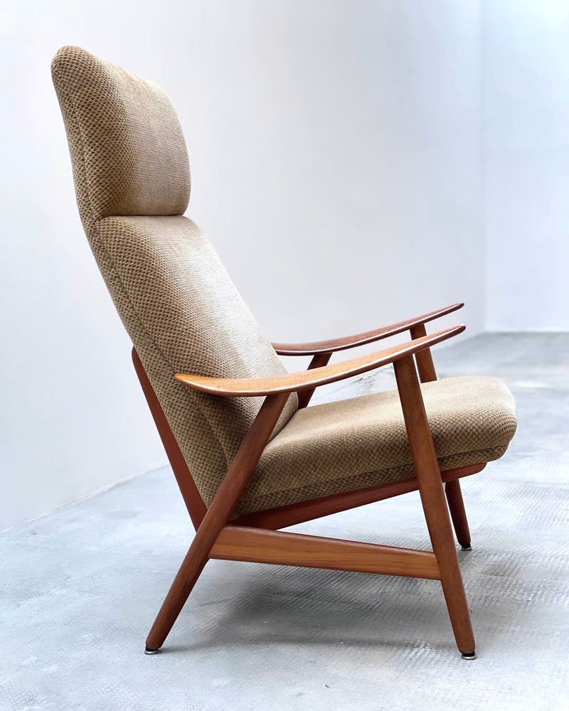 Illum Wikkelsø „Modell 10“ Teak Holz Sessel Armchair Dänemark 1950er