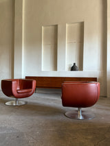 SET OF 2 JEFFREY BERNETT FOR B&B ITALIA „TULIP“ SWIVEL ARMCHAIRS IN LEATHER & STEEL, ITALY 2000s