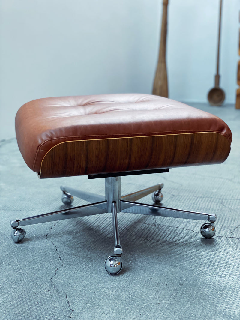 Martin Stoll für Giroflex „Lounge Chair“ mit Ottoman Cognac Leder Chrom Schweiz 1960er Jahre