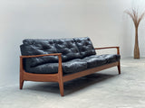 Eugen Schmidt für Soloform Deutschland 1960er Jahre Walnuss Holz Leder Daybed / Sofa & 2 Sessel Set