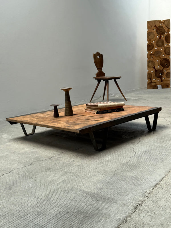 OLD VINTAGE INDUSTRIAL PALETTE COFFEE TABLE WOOD STEEL, GERMANY 1930s / 1940s