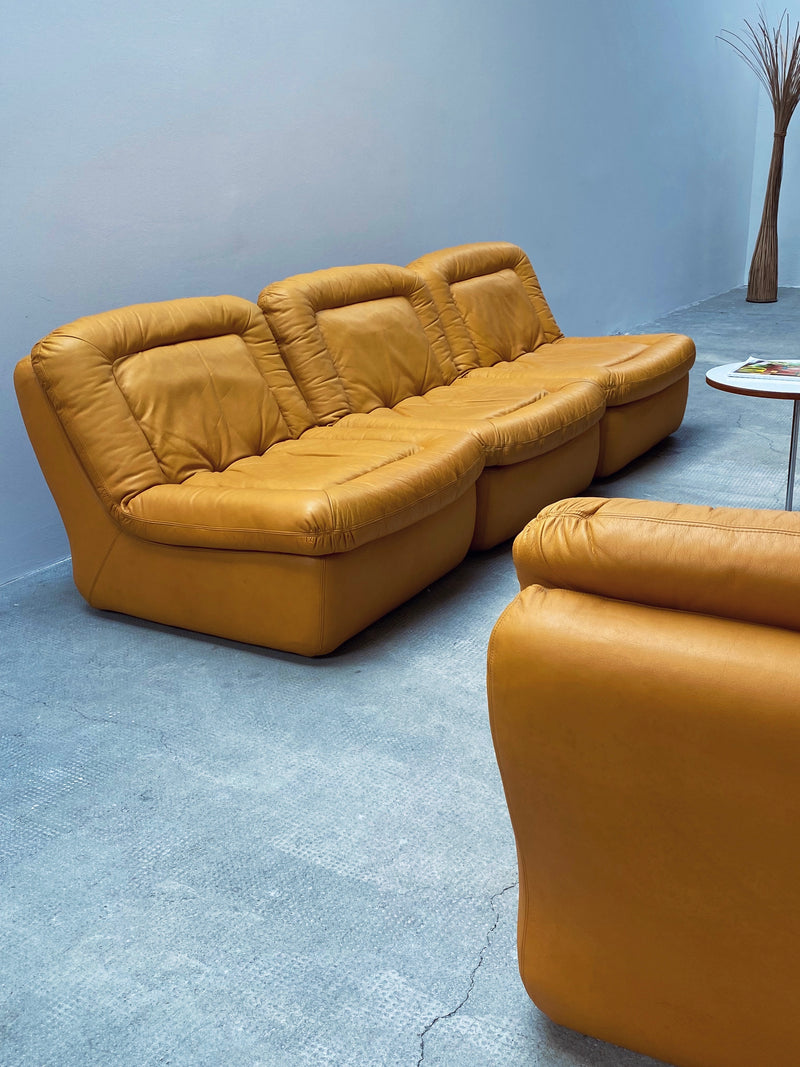 COR / Dreipunkt Modular Sessel Sofa Sitzgruppe Leder gelb Deutschland 1970er Jahre