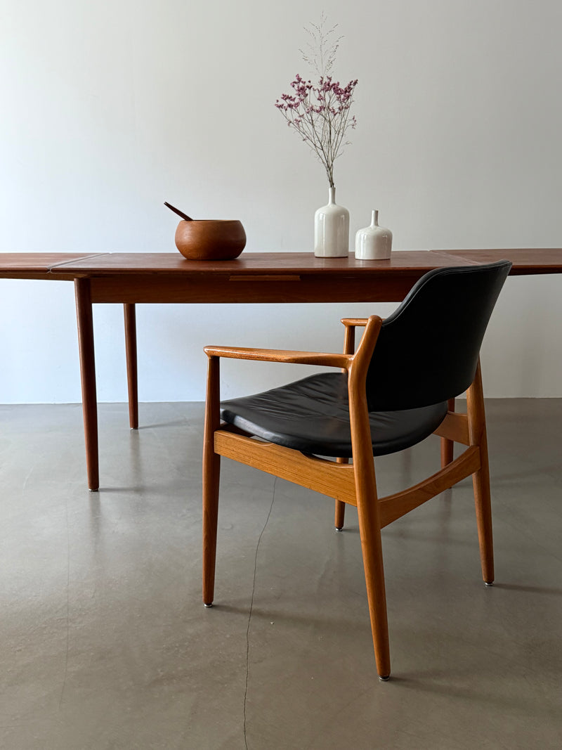 ARNE VODDER FOR SIBAST MØBLER TEAK LEATHER ARMCHAIRS „62A“, DENMARK 1960S