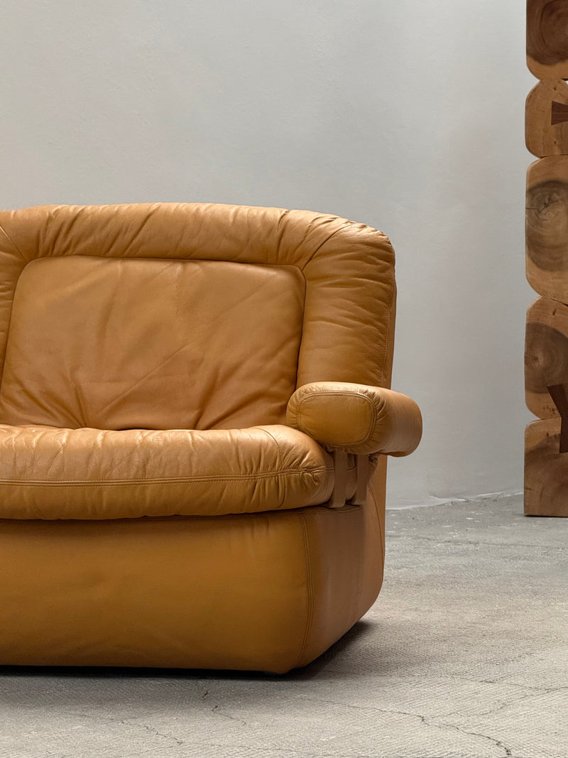 DREIPUNKT MODULAR SECTIONAL SOFA ARMCHAIRS LEATHER YELLOW, GERMANY 1970s