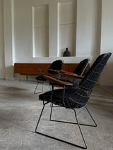 CEES BRAAKMAN & ADRIAAN DECKER FOR PASTOE „FM06“ WIRE CHAIRS TEAK ARMREST VELVET CORDUROY, NETHERLANDS 1950s