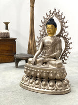 Tibetanischer Silber Buddha Shakyamuni mit Blattgold vergoldetem Inkarnat