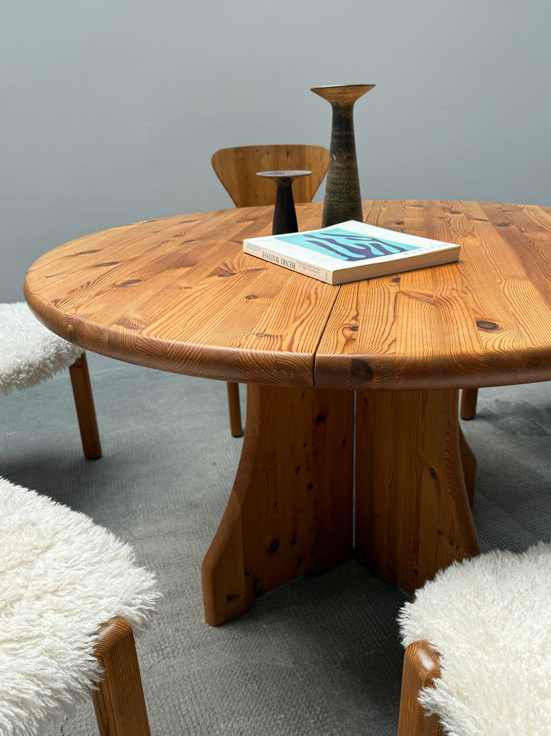 NIELS KOEFOED DINING TABLE & 6 CHAIRS PINE SHEEP, DENMARK 1980s