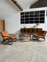IKEA „BADEN“ BAMBOO COGNAC LEATHER SEATING GROUP 2 ARMCHAIRS, SOFA & COFFEE TABLE, SWEDEN 1970s