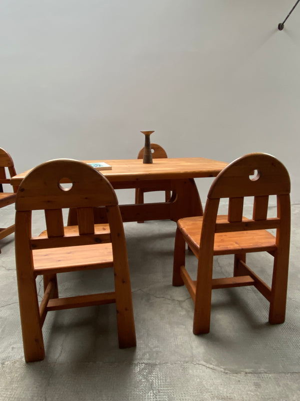 WASA DINING TABLE & 4 CHAIRS SOLID PINE BRUTALIST, GERMANY 1980S