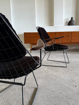 CEES BRAAKMAN & ADRIAAN DECKER FOR PASTOE „FM06“ WIRE CHAIRS TEAK ARMREST VELVET CORDUROY, NETHERLANDS 1950s