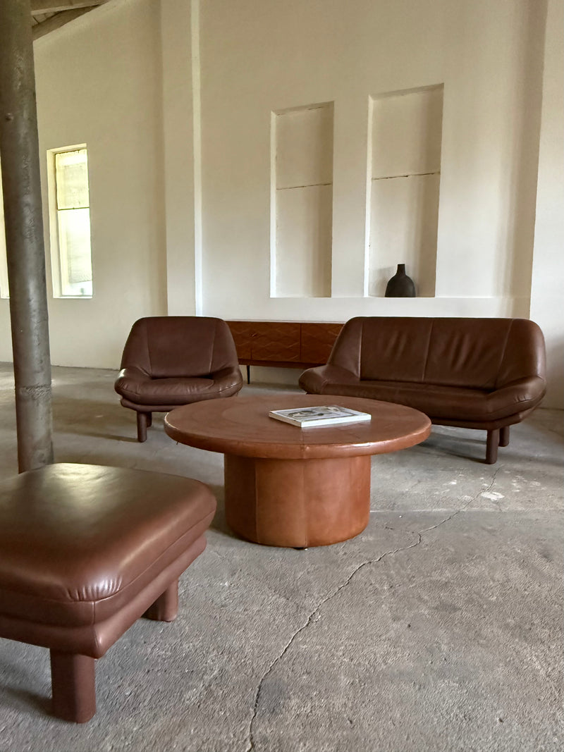 DE SEDE COFFEE TABLE COGNAC LEATHER, SWITZERLAND 1970s