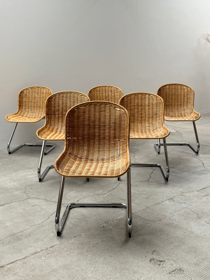 SET OF 6 GASTONE RINALDI RATTAN CANE CANTILEVER DINING CHAIRS WITH CHROMED TUBULAR STEEL FRAME, ITALY 1960s