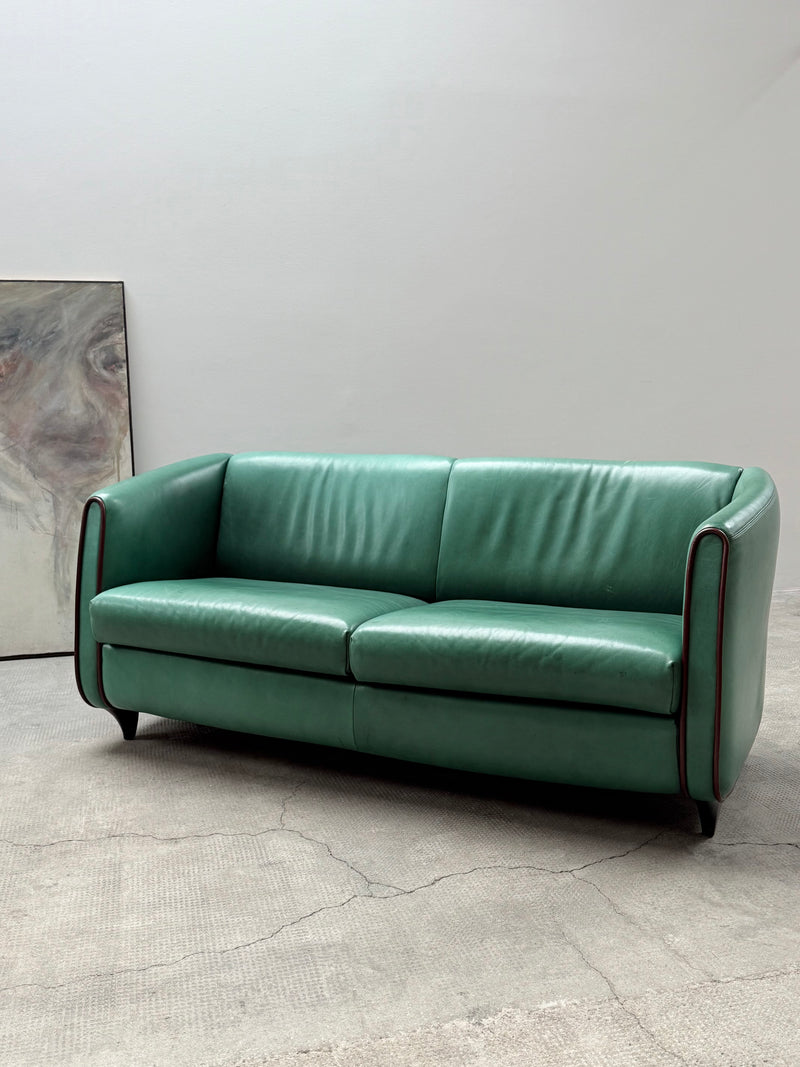 DE SEDE GREEN LEATHER ART DECO ROCKABILLY SOFA, SWITZERLAND 1970s