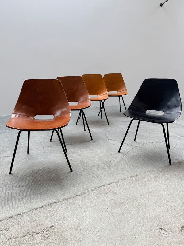 SET OF 5 PIERRE GUARICHE „TONNEAU“ CHAIRS LEATHER, FRANCE