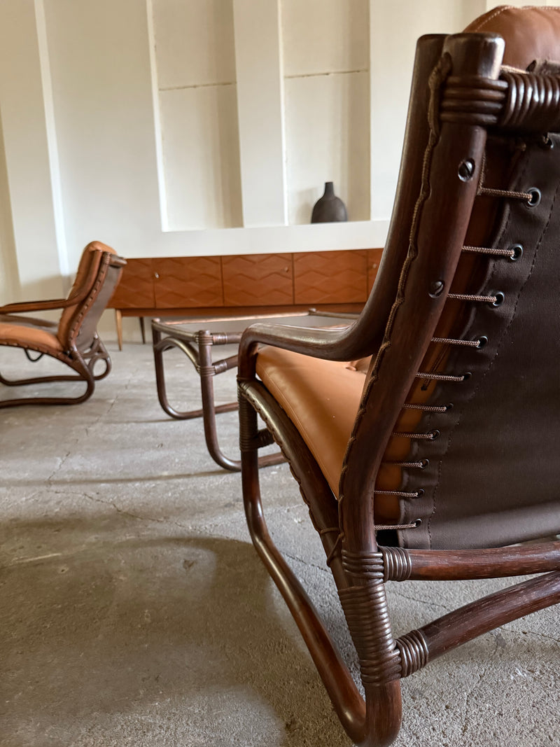 IKEA „BADEN“ BAMBOO COGNAC LEATHER SEATING GROUP 2 ARMCHAIRS, SOFA & COFFEE TABLE, SWEDEN 1970s
