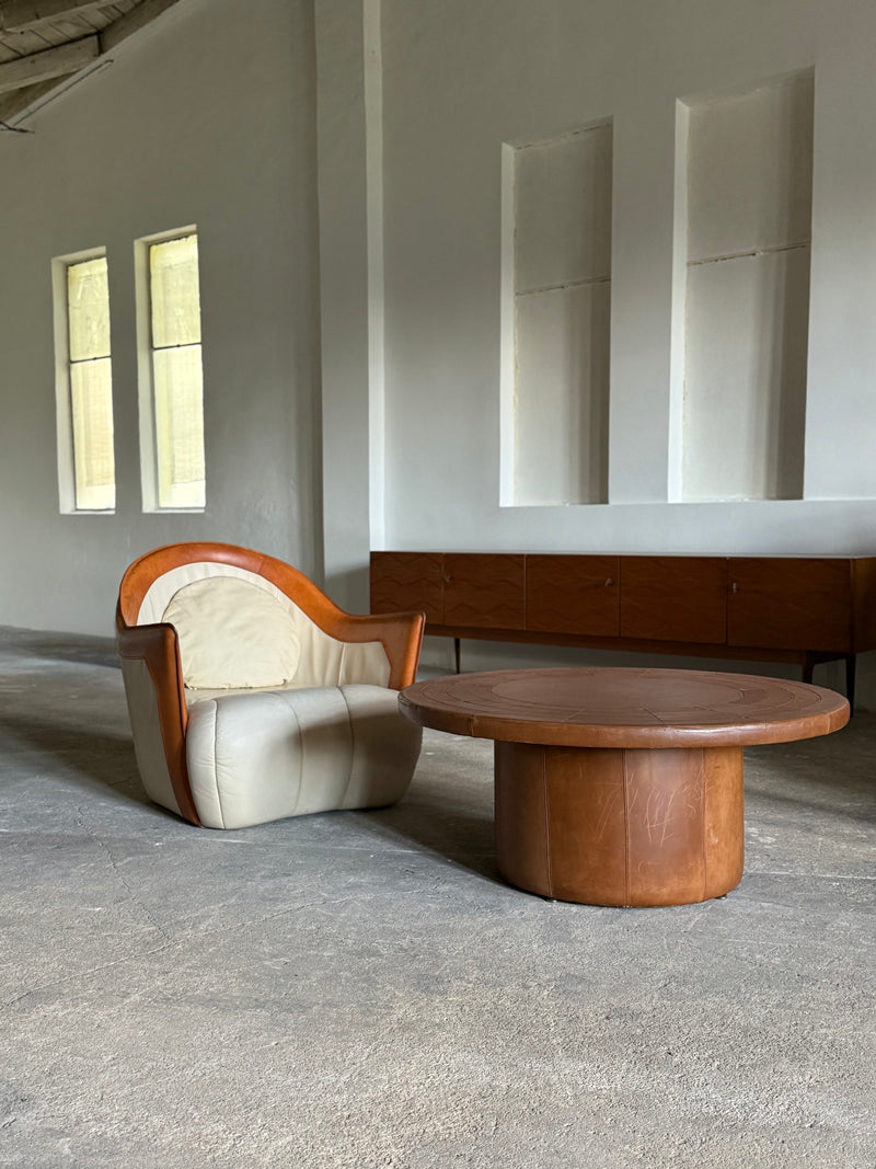 DE SEDE COFFEE TABLE COGNAC LEATHER, SWITZERLAND 1970s
