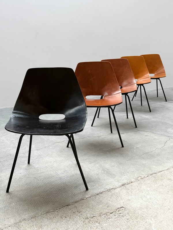 SET OF 5 PIERRE GUARICHE „TONNEAU“ CHAIRS LEATHER, FRANCE