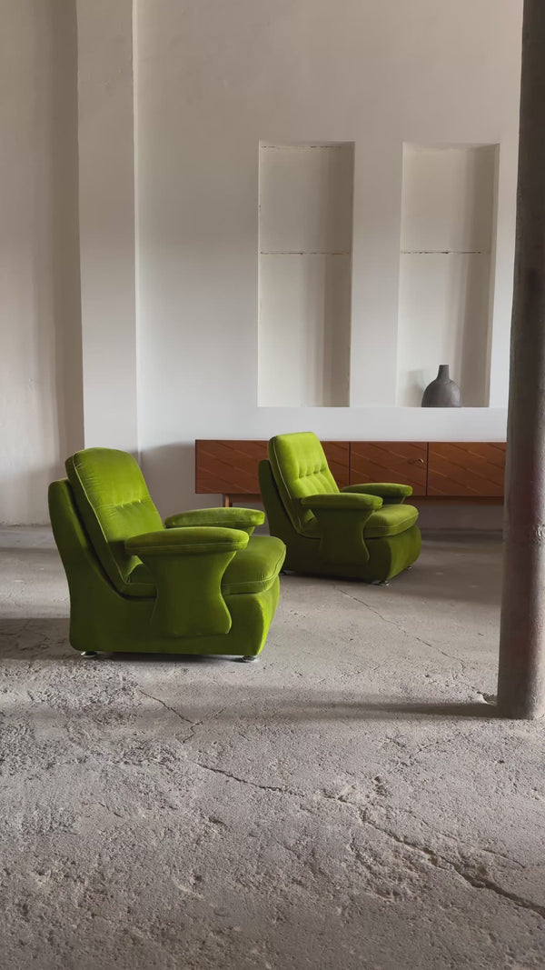 GREEN VELVET FUTURISM SPACE AGE ARMCHAIRS, GERMANY 1970s