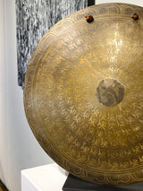 Gong Sanskrit OM Zeichen Messing