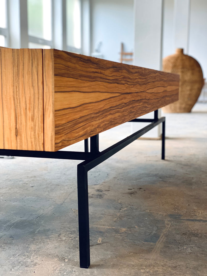 Zebrano Holz Sideboard Lowboard In Japanischem Design 250cm